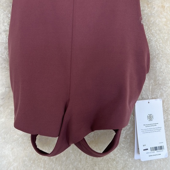 Athleta Conscious Crop, Small, D-DD. Color: Tawny Rose - Picture 6 of 10